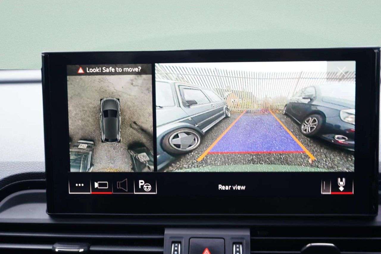 2021 AUDI SQ5 2021 AUDI SQ5