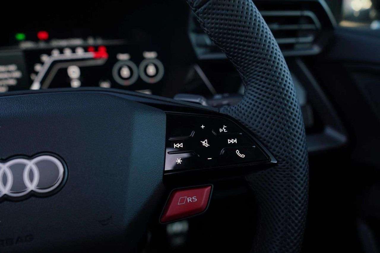 2025 AUDI RS3 2025 AUDI RS3