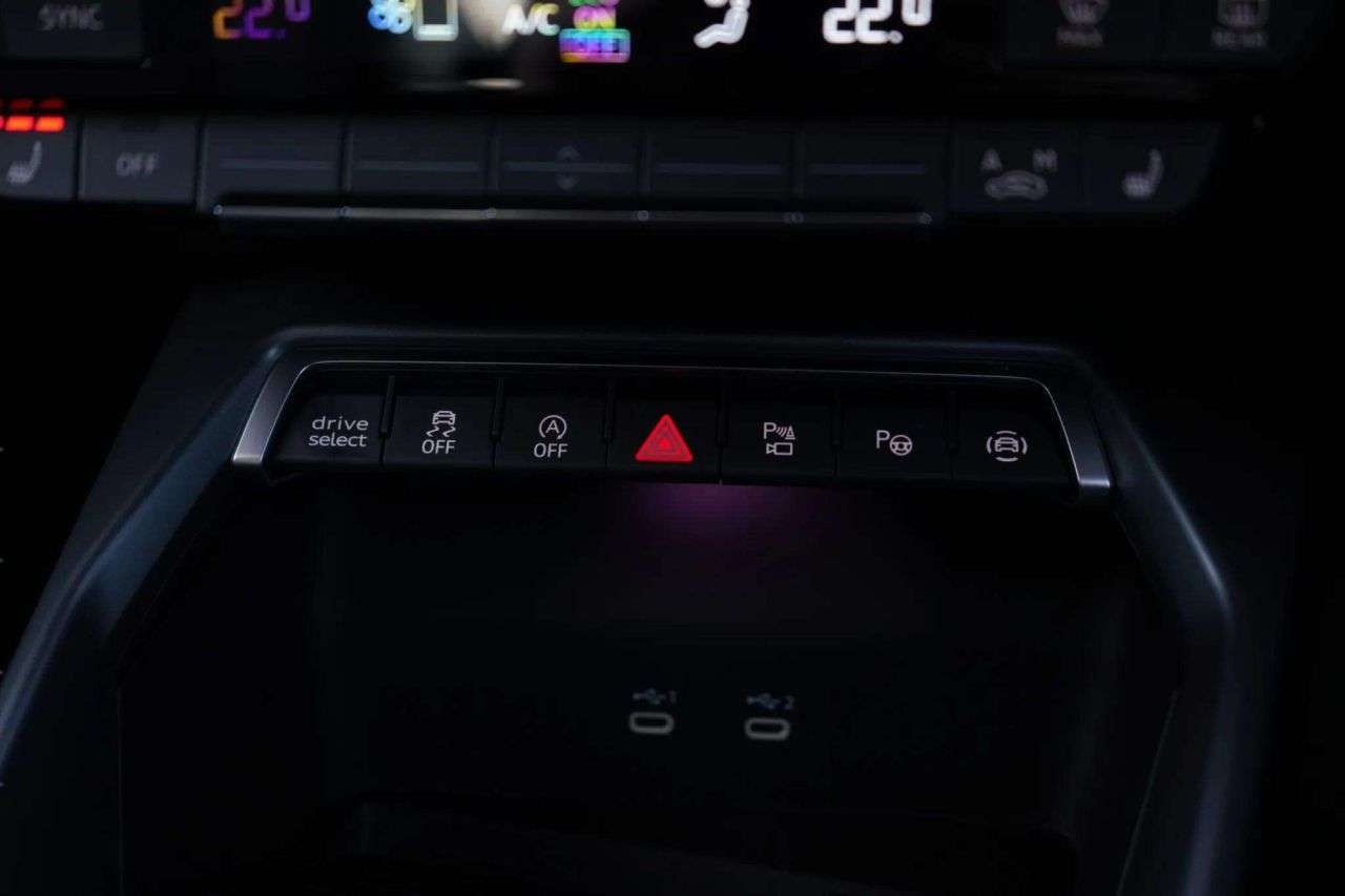 2025 AUDI RS3 2025 AUDI RS3