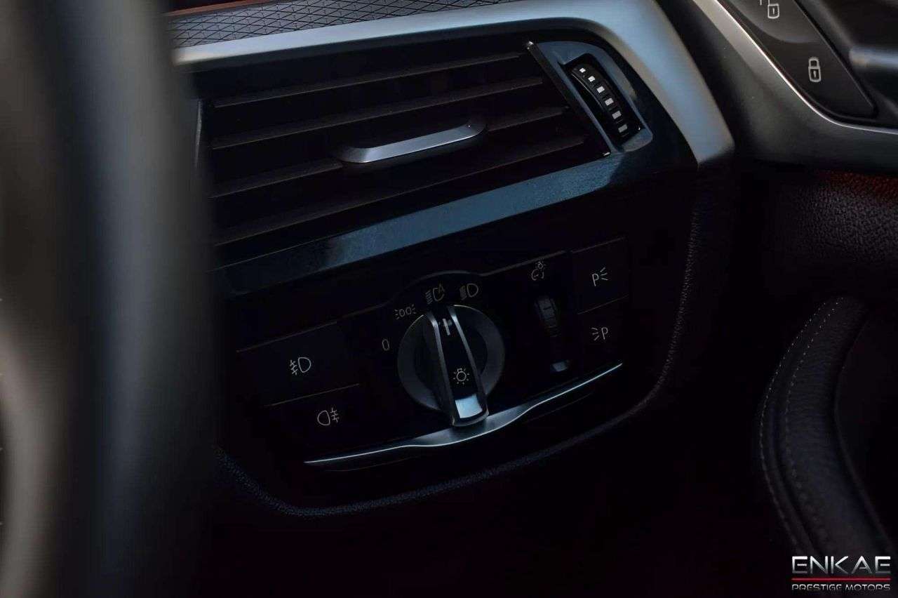 2020 BMW 5 SERIES 2020 BMW 5 SERIES