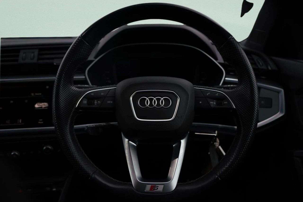 2022 AUDI Q3 2022 AUDI Q3