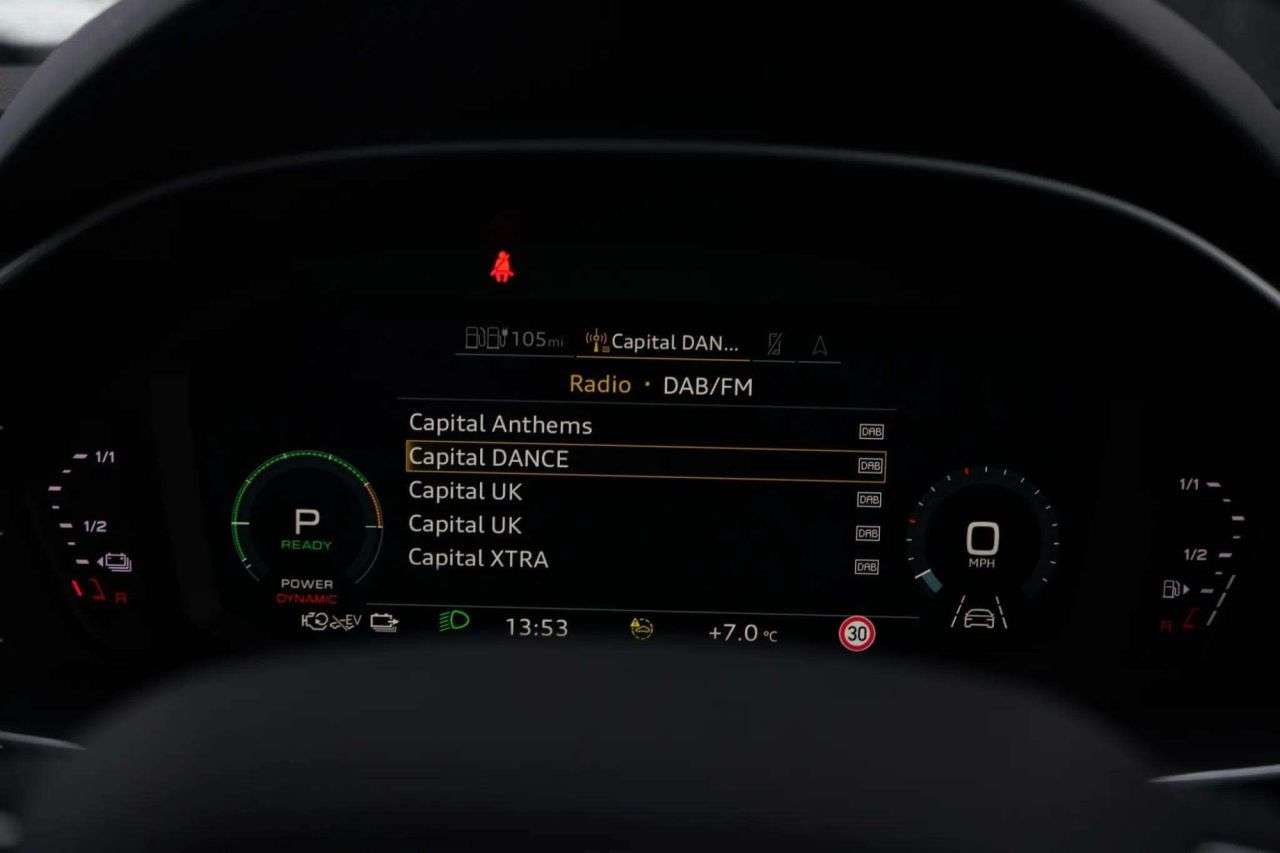 2022 AUDI Q3 2022 AUDI Q3