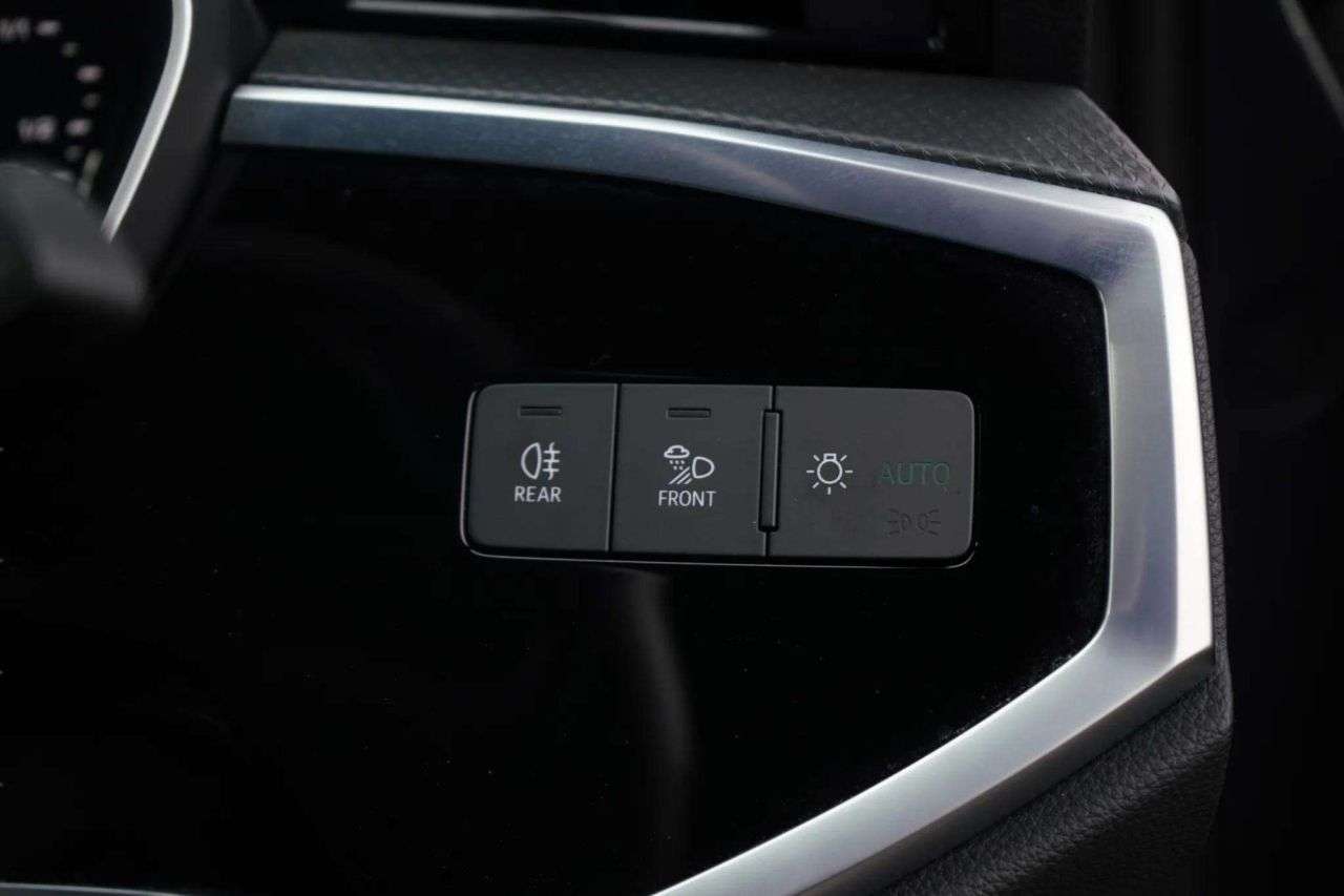 2022 AUDI Q3 2022 AUDI Q3