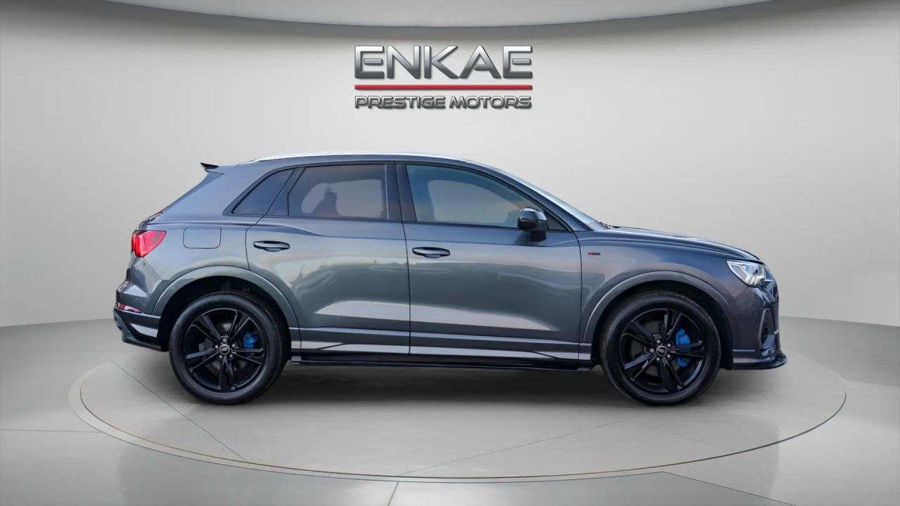A 2022 AUDI Q3 1.4 TFSIe 45 S line SUV 5dr Petrol Plug-in Hybrid S Tronic Euro 6 (s/s) 13k A 2022 AUDI Q3 1.4 TFSIe 45 S line SUV 5dr Petrol Plug-in Hybrid S Tronic Euro 6 (s/s) 13k