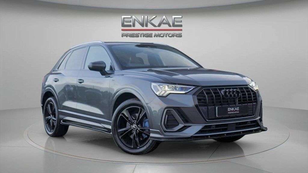 A 2022 AUDI Q3 1.4 TFSIe 45 S line SUV 5dr Petrol Plug-in Hybrid S Tronic Euro 6 (s/s) 13k A 2022 AUDI Q3 1.4 TFSIe 45 S line SUV 5dr Petrol Plug-in Hybrid S Tronic Euro 6 (s/s) 13k