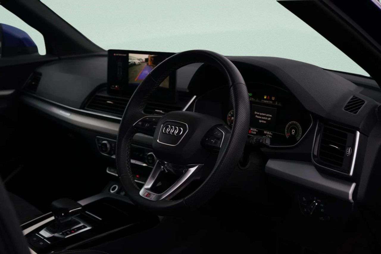 A 2023 AUDI Q5 2.0 TFSI 45 S line SUV 5dr Petrol S Tronic quattro Euro 6 (s/s) (265 ps) ME A 2023 AUDI Q5 2.0 TFSI 45 S line SUV 5dr Petrol S Tronic quattro Euro 6 (s/s) (265 ps) ME