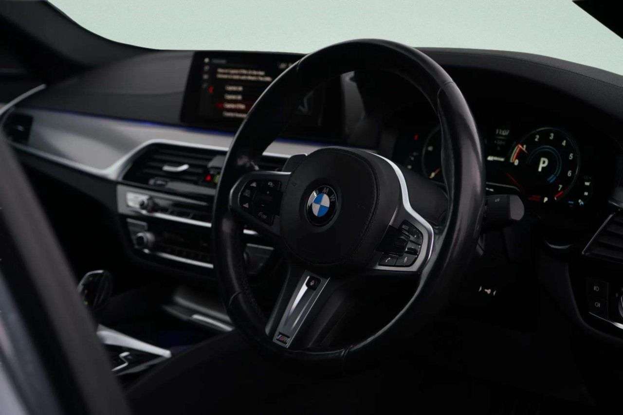 A 2019 BMW 5 SERIES 2.0 530e 9.2kWh M Sport Saloon 4dr Petrol Plug-in Hybrid Auto Euro 6 (s/s) A 2019 BMW 5 SERIES 2.0 530e 9.2kWh M Sport Saloon 4dr Petrol Plug-in Hybrid Auto Euro 6 (s/s)