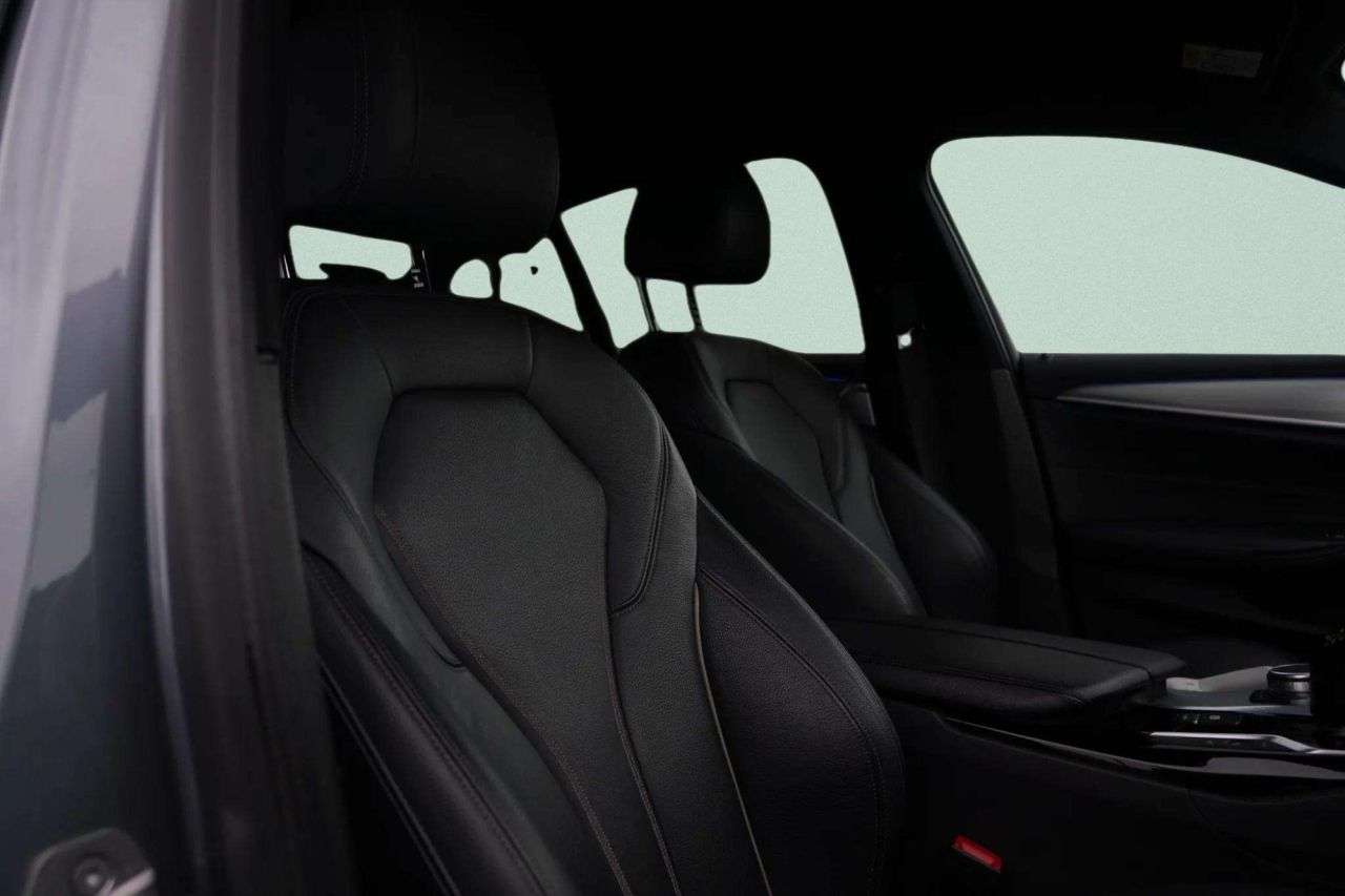 A 2019 BMW 5 SERIES 2.0 530e 9.2kWh M Sport Saloon 4dr Petrol Plug-in Hybrid Auto Euro 6 (s/s) A 2019 BMW 5 SERIES 2.0 530e 9.2kWh M Sport Saloon 4dr Petrol Plug-in Hybrid Auto Euro 6 (s/s)