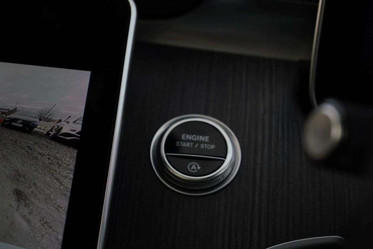 2024 MERCEDES-BENZ C-CLASS 2024 MERCEDES-BENZ C-CLASS