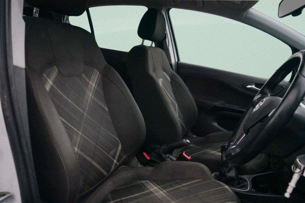 A 2015 VAUXHALL CORSA 1.4i ecoTEC Limited Edition Hatchback 5dr Petrol Manual Euro 6 (90 ps) A 2015 VAUXHALL CORSA 1.4i ecoTEC Limited Edition Hatchback 5dr Petrol Manual Euro 6 (90 ps)