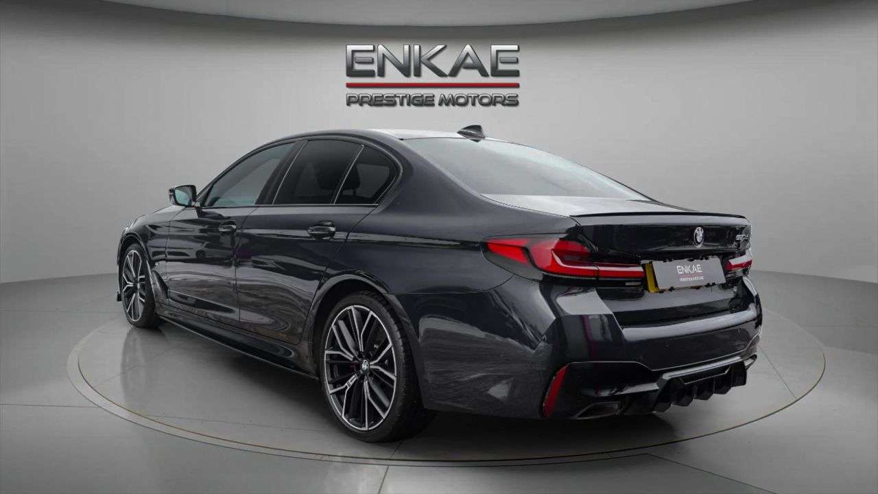 A 2022 BMW 5 SERIES 2.0 520d MHT M Sport Saloon 4dr Diesel Hybrid Steptronic Euro 6 (s/s) (190 A 2022 BMW 5 SERIES 2.0 520d MHT M Sport Saloon 4dr Diesel Hybrid Steptronic Euro 6 (s/s) (190