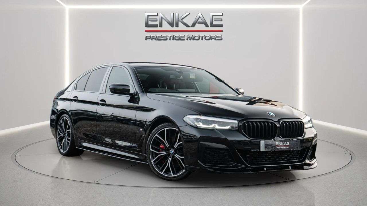 A 2022 BMW 5 SERIES 2.0 520d MHT M Sport Saloon 4dr Diesel Hybrid Steptronic Euro 6 (s/s) (190 A 2022 BMW 5 SERIES 2.0 520d MHT M Sport Saloon 4dr Diesel Hybrid Steptronic Euro 6 (s/s) (190