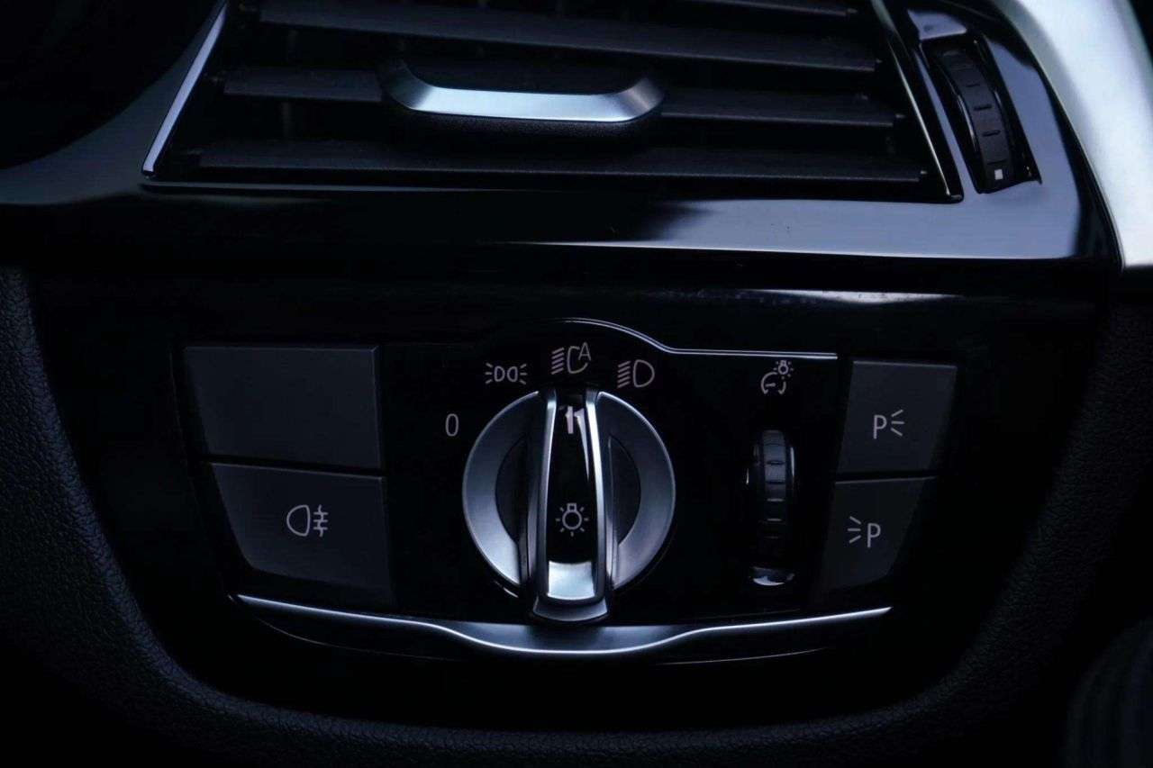 2021 BMW 5 SERIES 2021 BMW 5 SERIES