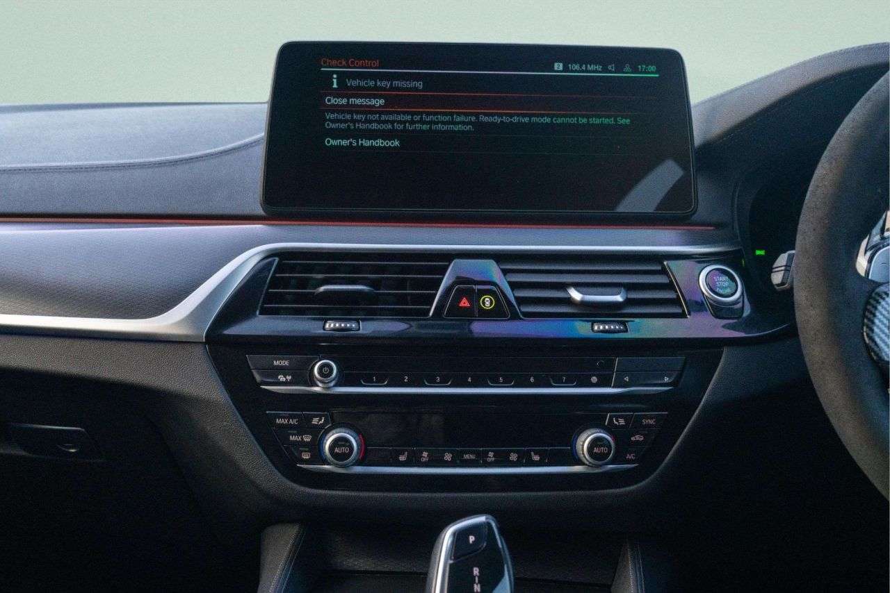 2021 BMW 5 SERIES 2021 BMW 5 SERIES