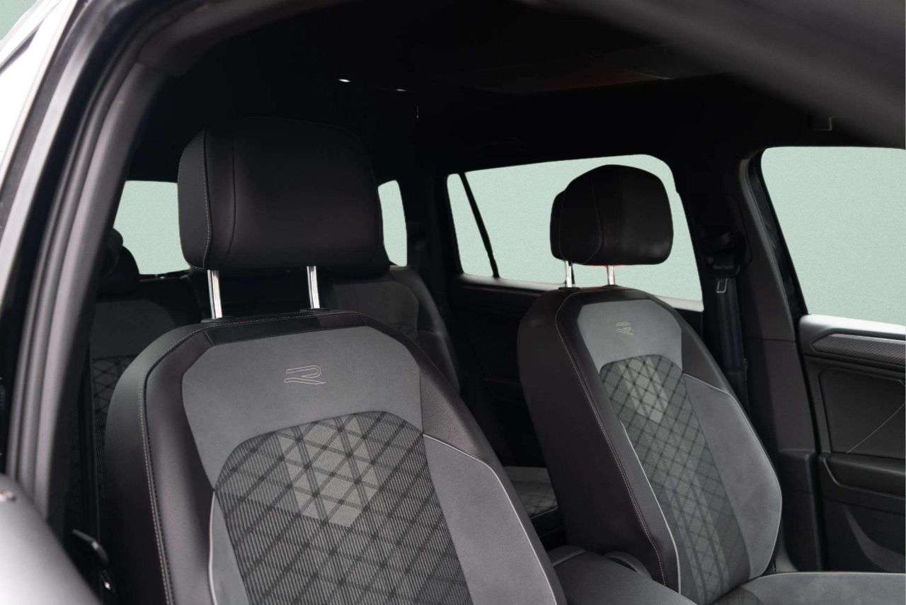 A 2022 VOLKSWAGEN TIGUAN ALLSPACE 1.5 TSI R-Line SUV 5dr Petrol DSG Euro 6 (s/s) (150 ps) RED CALIPERS, 1 OWN A 2022 VOLKSWAGEN TIGUAN ALLSPACE 1.5 TSI R-Line SUV 5dr Petrol DSG Euro 6 (s/s) (150 ps) RED CALIPERS, 1 OWN