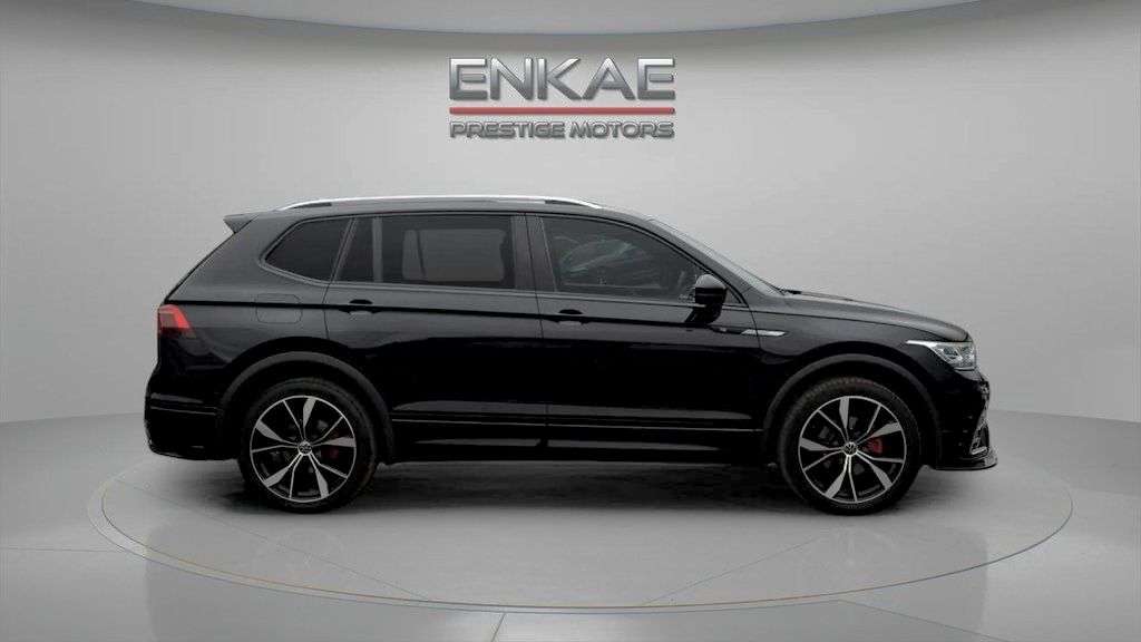 A 2022 VOLKSWAGEN TIGUAN ALLSPACE 1.5 TSI R-Line SUV 5dr Petrol DSG Euro 6 (s/s) (150 ps) RED CALIPERS, 1 OWN A 2022 VOLKSWAGEN TIGUAN ALLSPACE 1.5 TSI R-Line SUV 5dr Petrol DSG Euro 6 (s/s) (150 ps) RED CALIPERS, 1 OWN