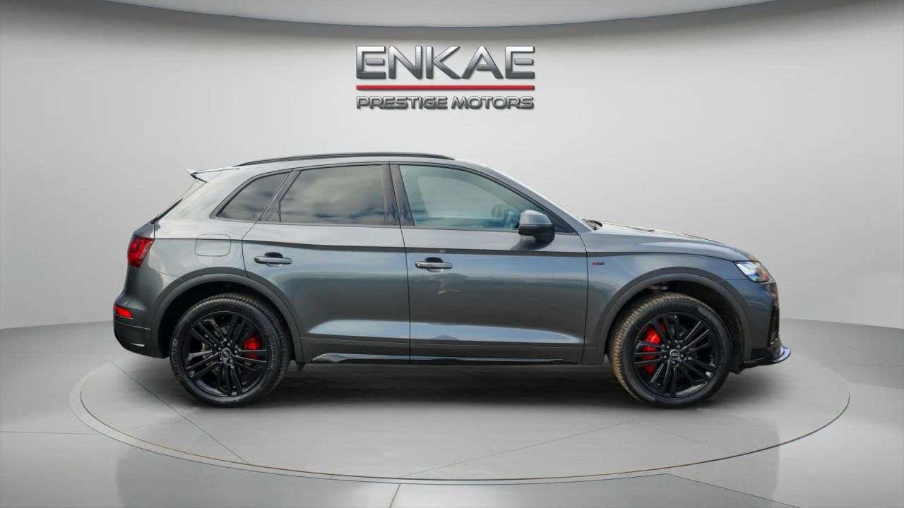 A 2023 AUDI Q5 2.0 TFSIe 50 S line SUV 5dr Petrol Plug-in Hybrid S Tronic quattro Euro 6 ( A 2023 AUDI Q5 2.0 TFSIe 50 S line SUV 5dr Petrol Plug-in Hybrid S Tronic quattro Euro 6 (