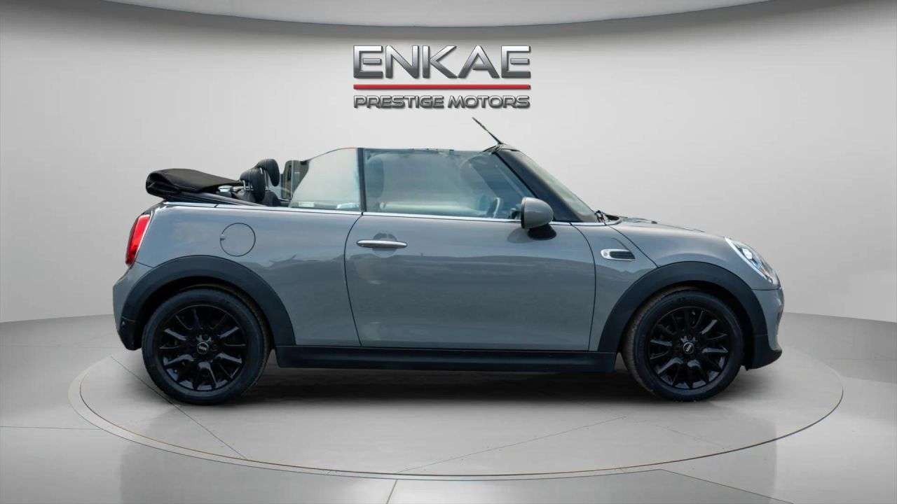 A 2019 MINI CONVERTIBLE 1.5 Cooper Classic Convertible 2dr Petrol Manual Euro 6 (s/s) (136 ps) Heat A 2019 MINI CONVERTIBLE 1.5 Cooper Classic Convertible 2dr Petrol Manual Euro 6 (s/s) (136 ps) Heat