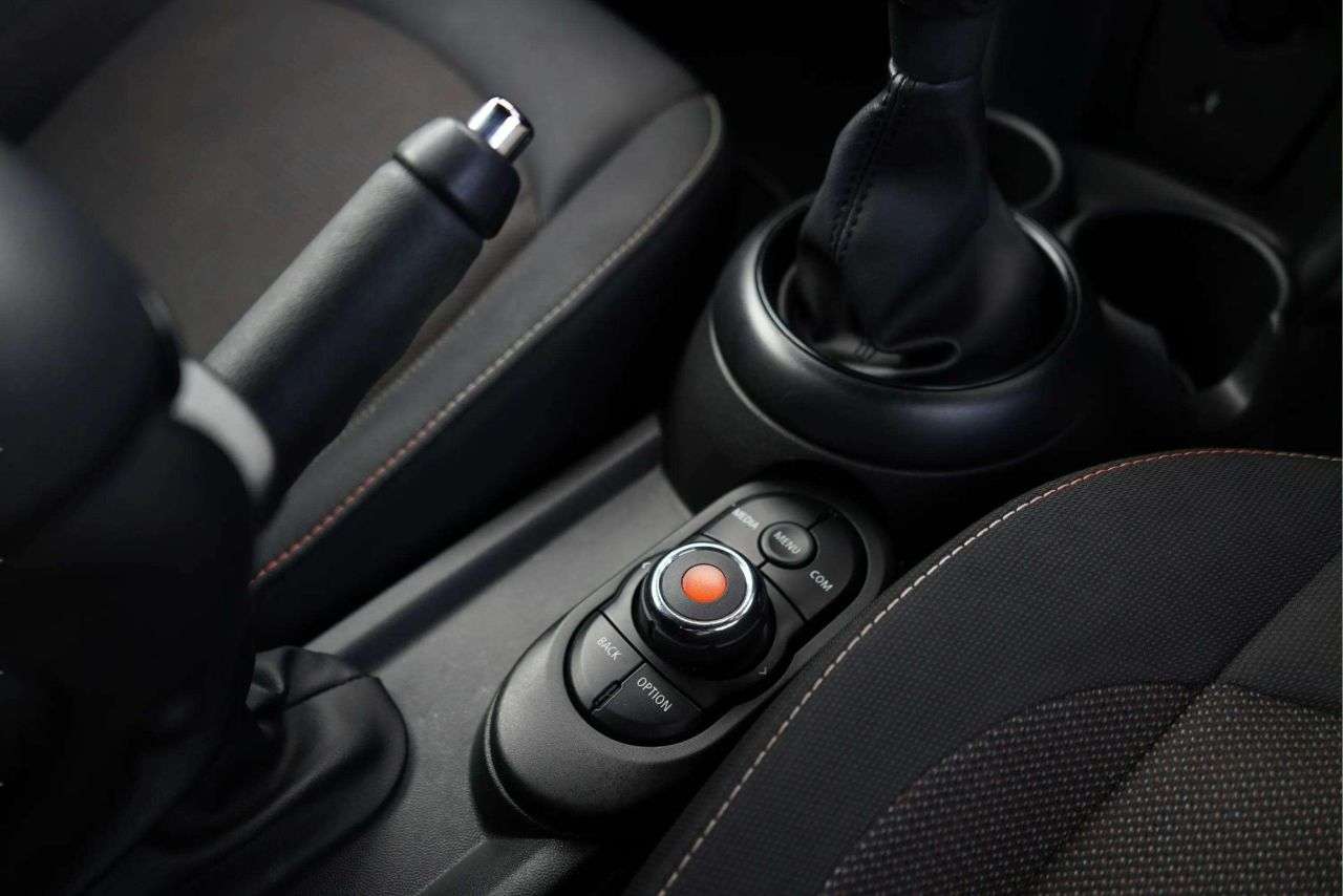 2019 MINI CONVERTIBLE 2019 MINI CONVERTIBLE