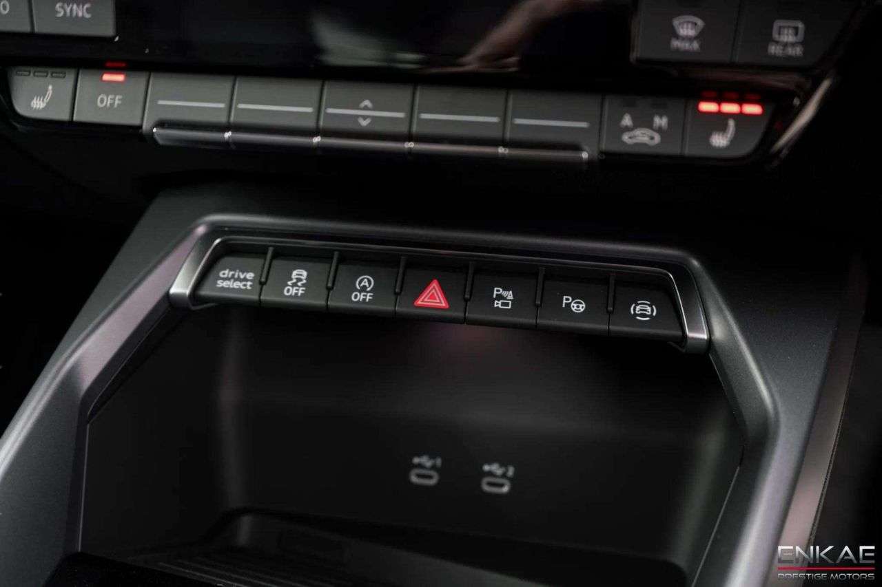 2025 AUDI RS3 2025 AUDI RS3