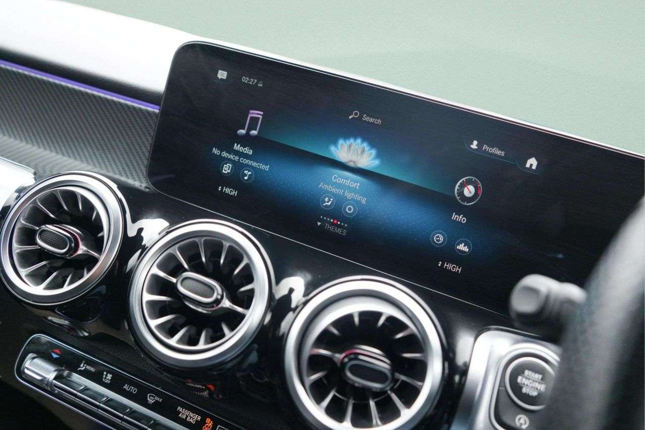 2023 MERCEDES-BENZ GLB 2023 MERCEDES-BENZ GLB