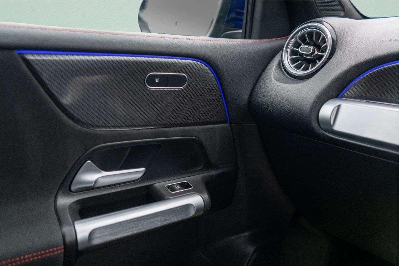 2023 MERCEDES-BENZ GLB 2023 MERCEDES-BENZ GLB