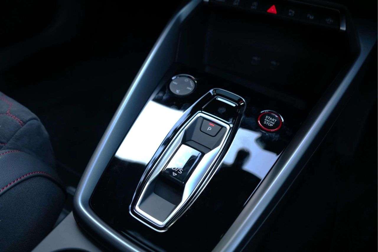 2026 AUDI RS3 CARBON VORSPRUNG 2026 AUDI RS3 CARBON VORSPRUNG