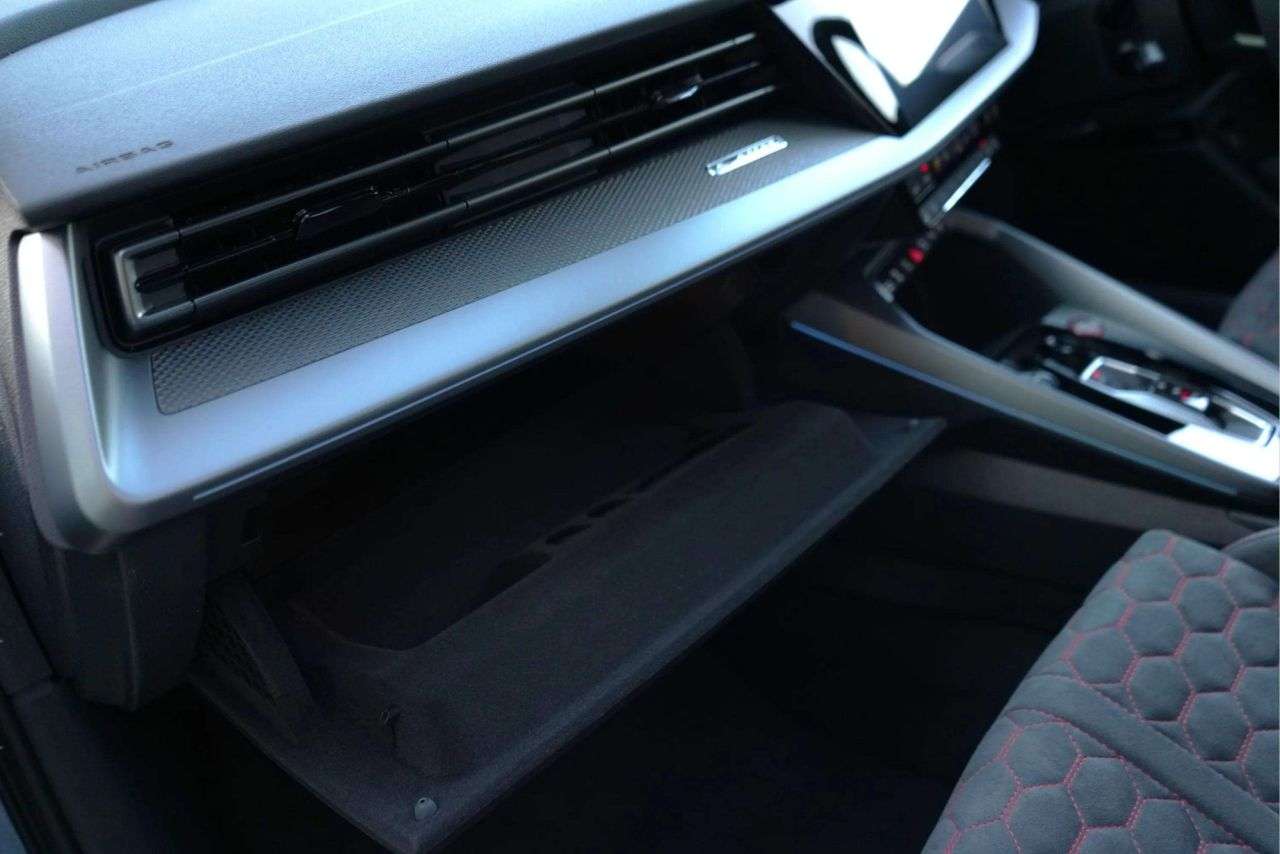 2026 AUDI RS3 CARBON VORSPRUNG 2026 AUDI RS3 CARBON VORSPRUNG