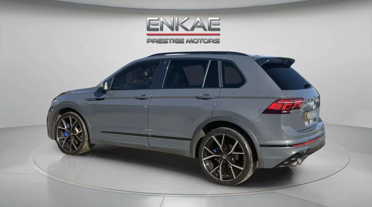 A 2022 VOLKSWAGEN TIGUAN 2.0 TSI R SUV 5dr Petrol DSG 4Motion Euro 6 (s/s) (320 ps) BLACK PACK, META A 2022 VOLKSWAGEN TIGUAN 2.0 TSI R SUV 5dr Petrol DSG 4Motion Euro 6 (s/s) (320 ps) BLACK PACK, META