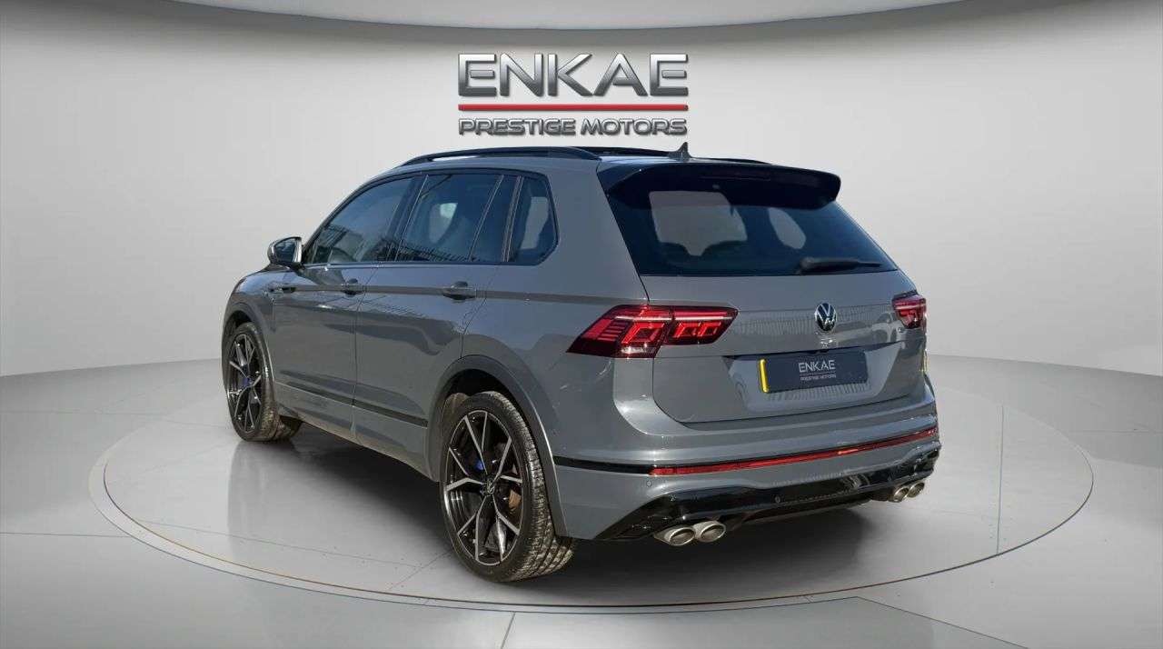 A 2022 VOLKSWAGEN TIGUAN 2.0 TSI R SUV 5dr Petrol DSG 4Motion Euro 6 (s/s) (320 ps) BLACK PACK, META A 2022 VOLKSWAGEN TIGUAN 2.0 TSI R SUV 5dr Petrol DSG 4Motion Euro 6 (s/s) (320 ps) BLACK PACK, META