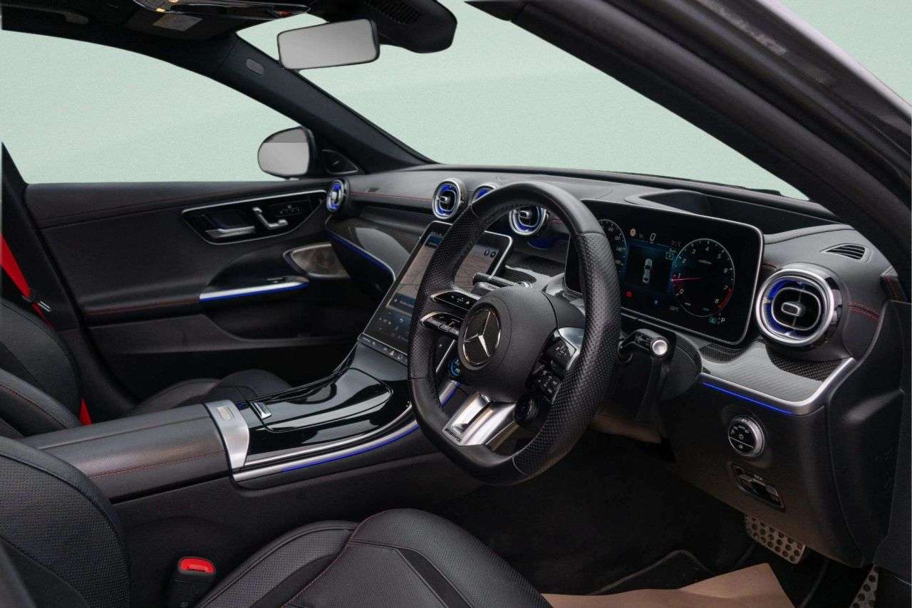 A 2023 MERCEDES-BENZ C-CLASS 2.0 C43 MHEV AMG (Premium Plus) Saloon 4dr Petrol Hybrid G-Tronic+ 4MATIC E A 2023 MERCEDES-BENZ C-CLASS 2.0 C43 MHEV AMG (Premium Plus) Saloon 4dr Petrol Hybrid G-Tronic+ 4MATIC E