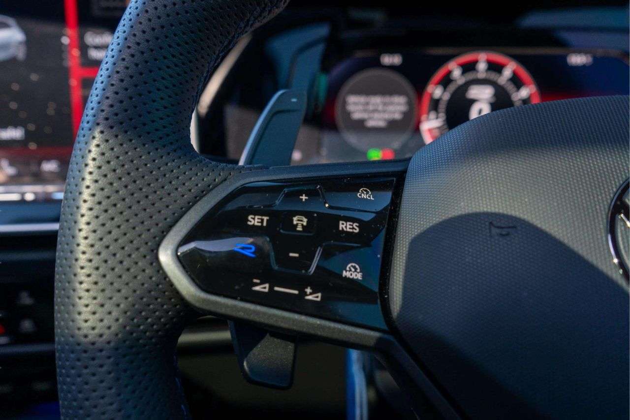 2025 VOLKSWAGEN GOLF 2025 VOLKSWAGEN GOLF