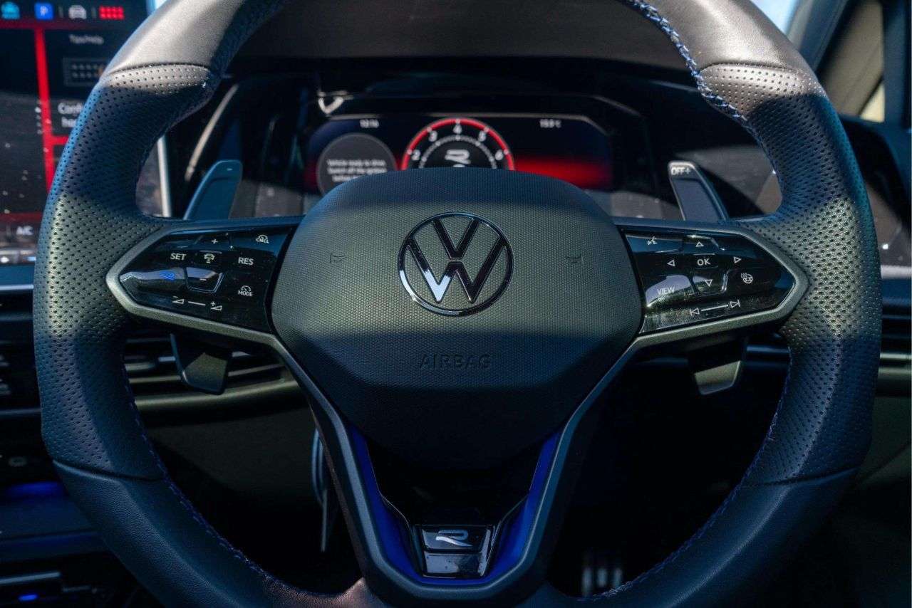 2025 VOLKSWAGEN GOLF 2025 VOLKSWAGEN GOLF