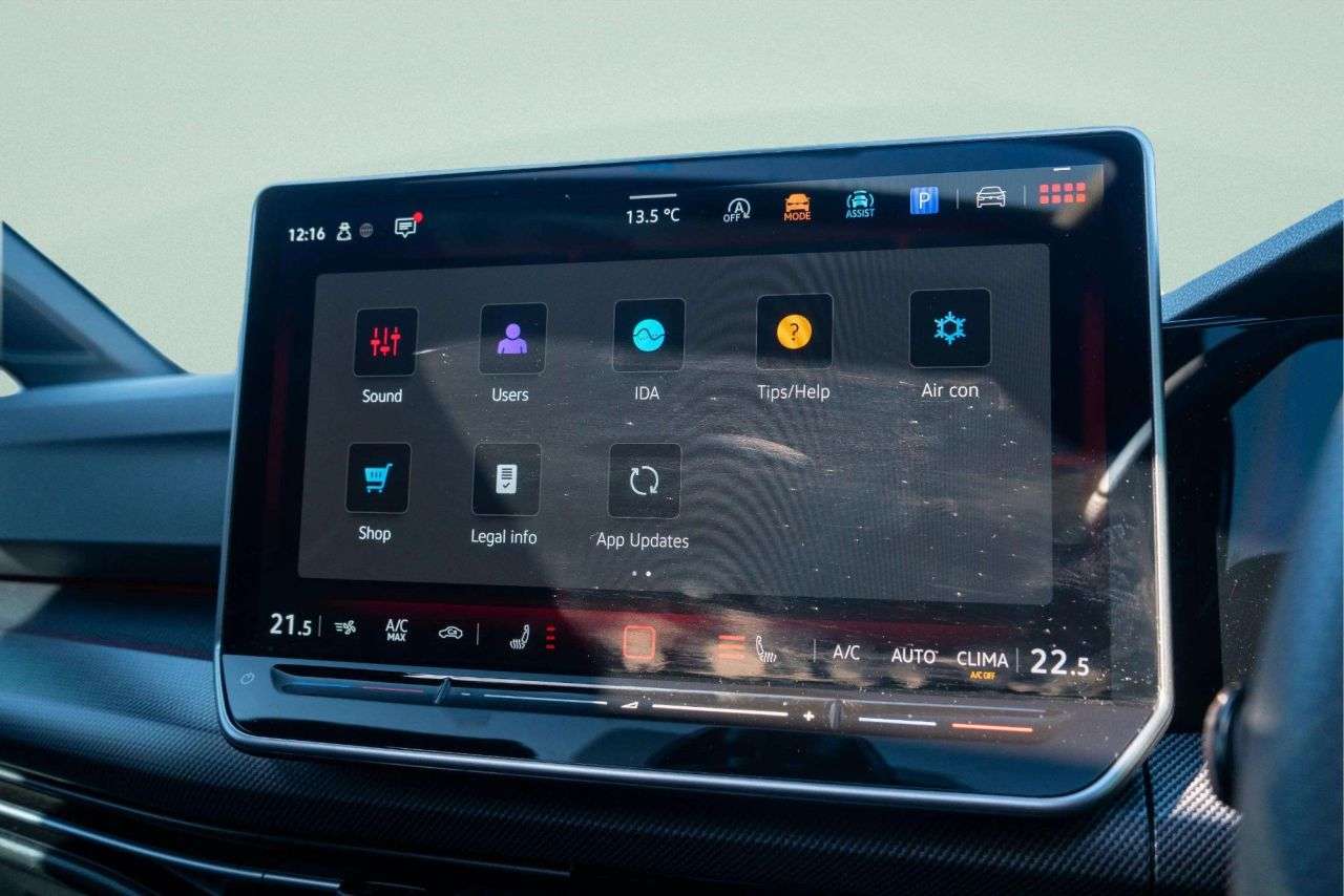 2025 VOLKSWAGEN GOLF 2025 VOLKSWAGEN GOLF