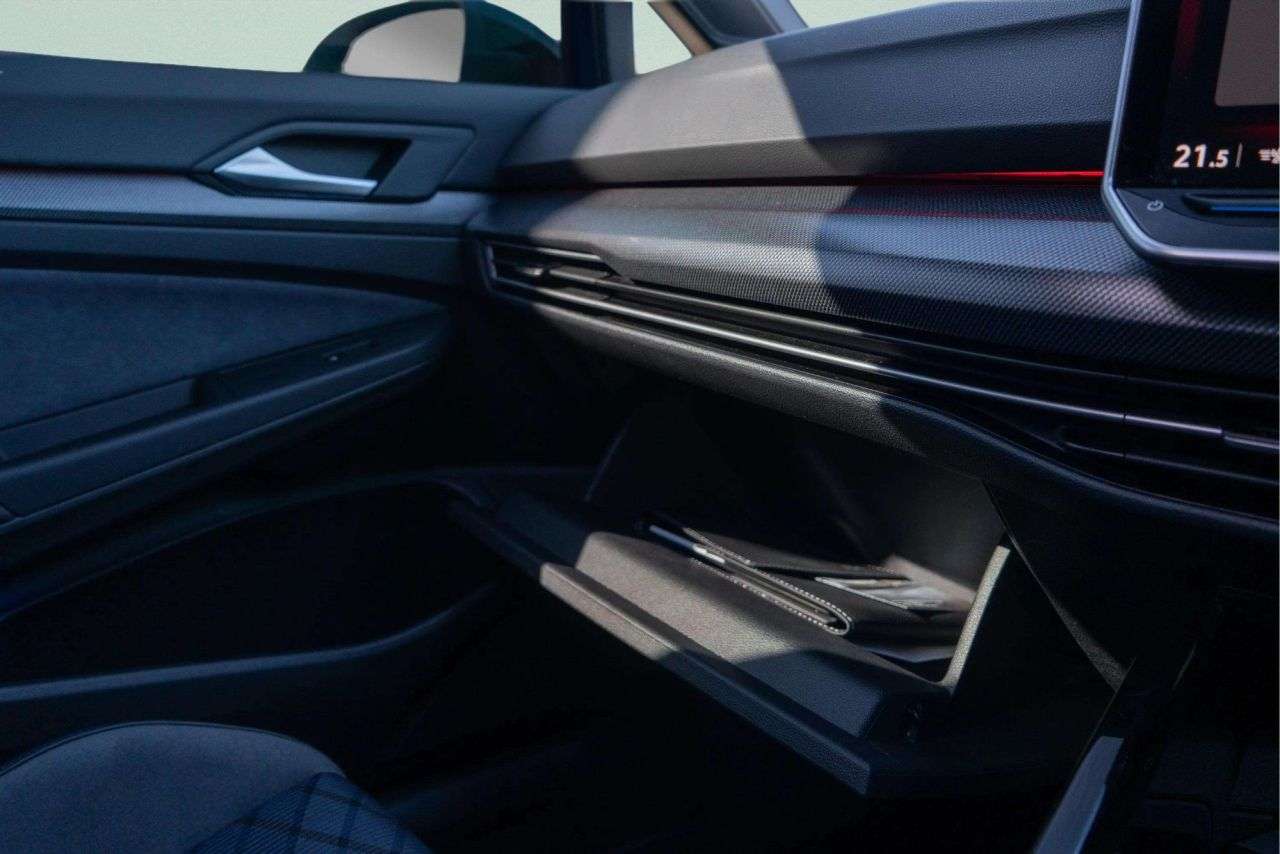 2025 VOLKSWAGEN GOLF 2025 VOLKSWAGEN GOLF