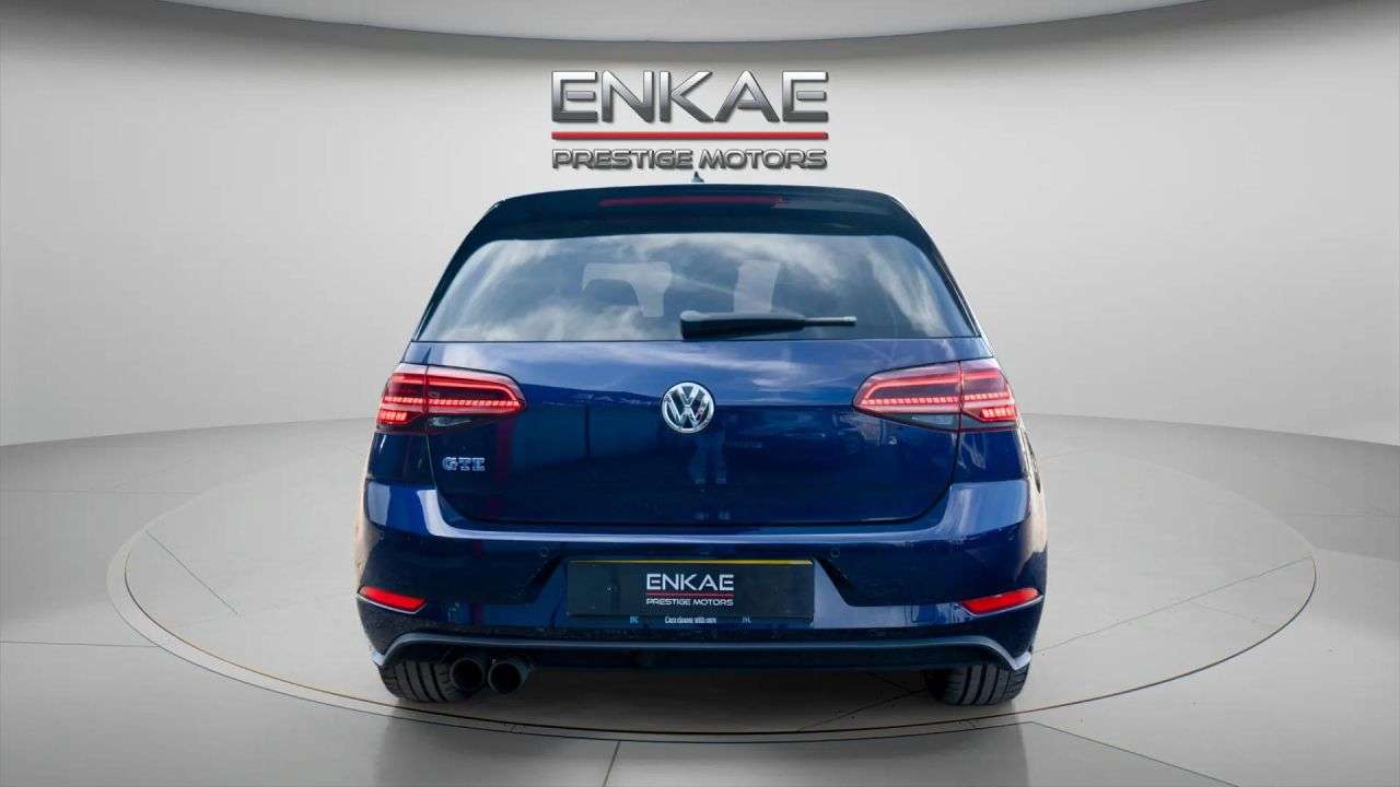 A 2018 VOLKSWAGEN GOLF 1.4 TSI 8.7kWh GTE Advance Hatchback 5dr Petrol Plug-in Hybrid DSG Euro 6 ( A 2018 VOLKSWAGEN GOLF 1.4 TSI 8.7kWh GTE Advance Hatchback 5dr Petrol Plug-in Hybrid DSG Euro 6 (