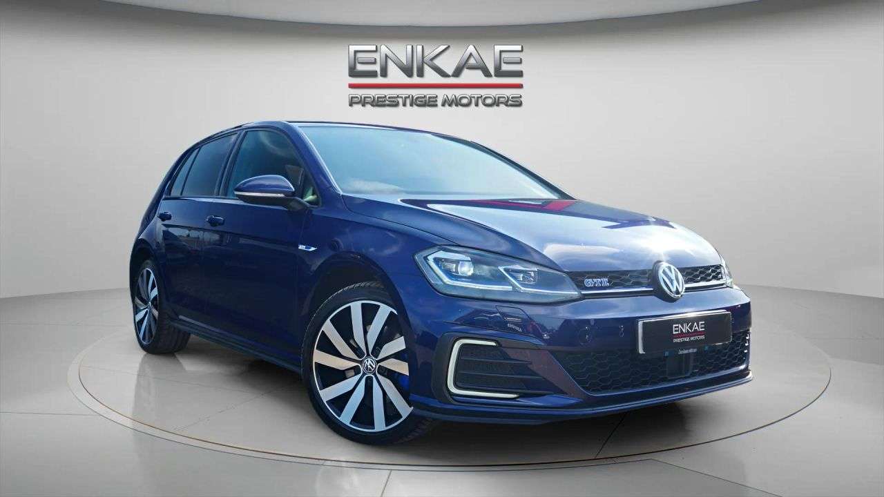 A 2018 VOLKSWAGEN GOLF 1.4 TSI 8.7kWh GTE Advance Hatchback 5dr Petrol Plug-in Hybrid DSG Euro 6 ( A 2018 VOLKSWAGEN GOLF 1.4 TSI 8.7kWh GTE Advance Hatchback 5dr Petrol Plug-in Hybrid DSG Euro 6 (