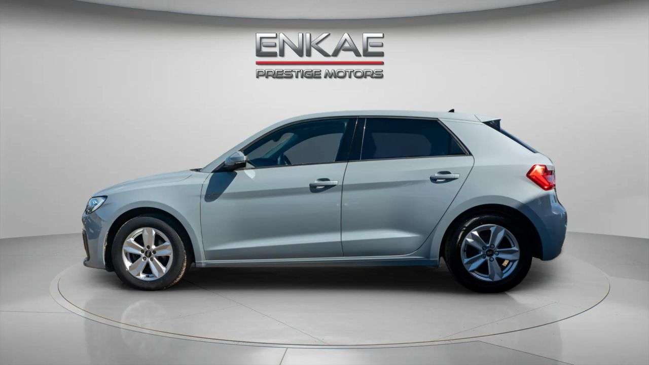 2022 AUDI A1 2022 AUDI A1