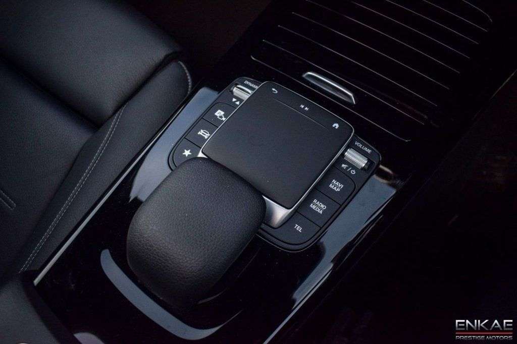A 2022 MERCEDES-BENZ CLA 1.3 CLA200 AMG Line (Premium Plus 2) Coupe 4dr Petrol 7G-DCT Euro 6 (s/s) ( A 2022 MERCEDES-BENZ CLA 1.3 CLA200 AMG Line (Premium Plus 2) Coupe 4dr Petrol 7G-DCT Euro 6 (s/s) (