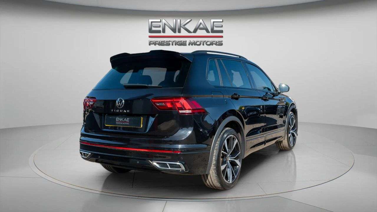 A 2023 VOLKSWAGEN TIGUAN 1.5 TSI R-Line SUV 5dr Petrol DSG Euro 6 (s/s) (150 ps) PARKING SENSOR | SA A 2023 VOLKSWAGEN TIGUAN 1.5 TSI R-Line SUV 5dr Petrol DSG Euro 6 (s/s) (150 ps) PARKING SENSOR | SA