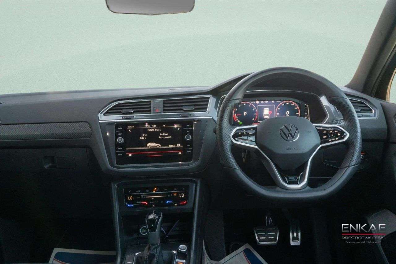A 2023 VOLKSWAGEN TIGUAN 1.5 TSI R-Line SUV 5dr Petrol DSG Euro 6 (s/s) (150 ps) PARKING SENSOR | SA A 2023 VOLKSWAGEN TIGUAN 1.5 TSI R-Line SUV 5dr Petrol DSG Euro 6 (s/s) (150 ps) PARKING SENSOR | SA