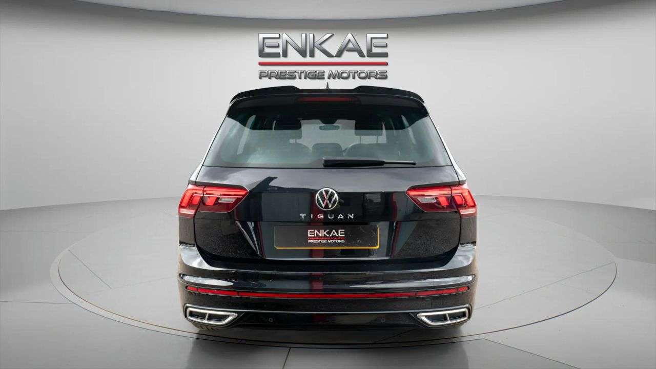 A 2023 VOLKSWAGEN TIGUAN 1.5 TSI R-Line SUV 5dr Petrol DSG Euro 6 (s/s) (150 ps) PARKING SENSOR | SA A 2023 VOLKSWAGEN TIGUAN 1.5 TSI R-Line SUV 5dr Petrol DSG Euro 6 (s/s) (150 ps) PARKING SENSOR | SA