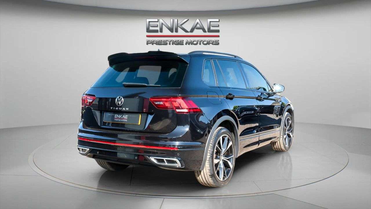 A 2023 VOLKSWAGEN TIGUAN 1.5 TSI R-Line SUV 5dr Petrol DSG Euro 6 (s/s) (150 ps) PARKING SENSOR | SA A 2023 VOLKSWAGEN TIGUAN 1.5 TSI R-Line SUV 5dr Petrol DSG Euro 6 (s/s) (150 ps) PARKING SENSOR | SA