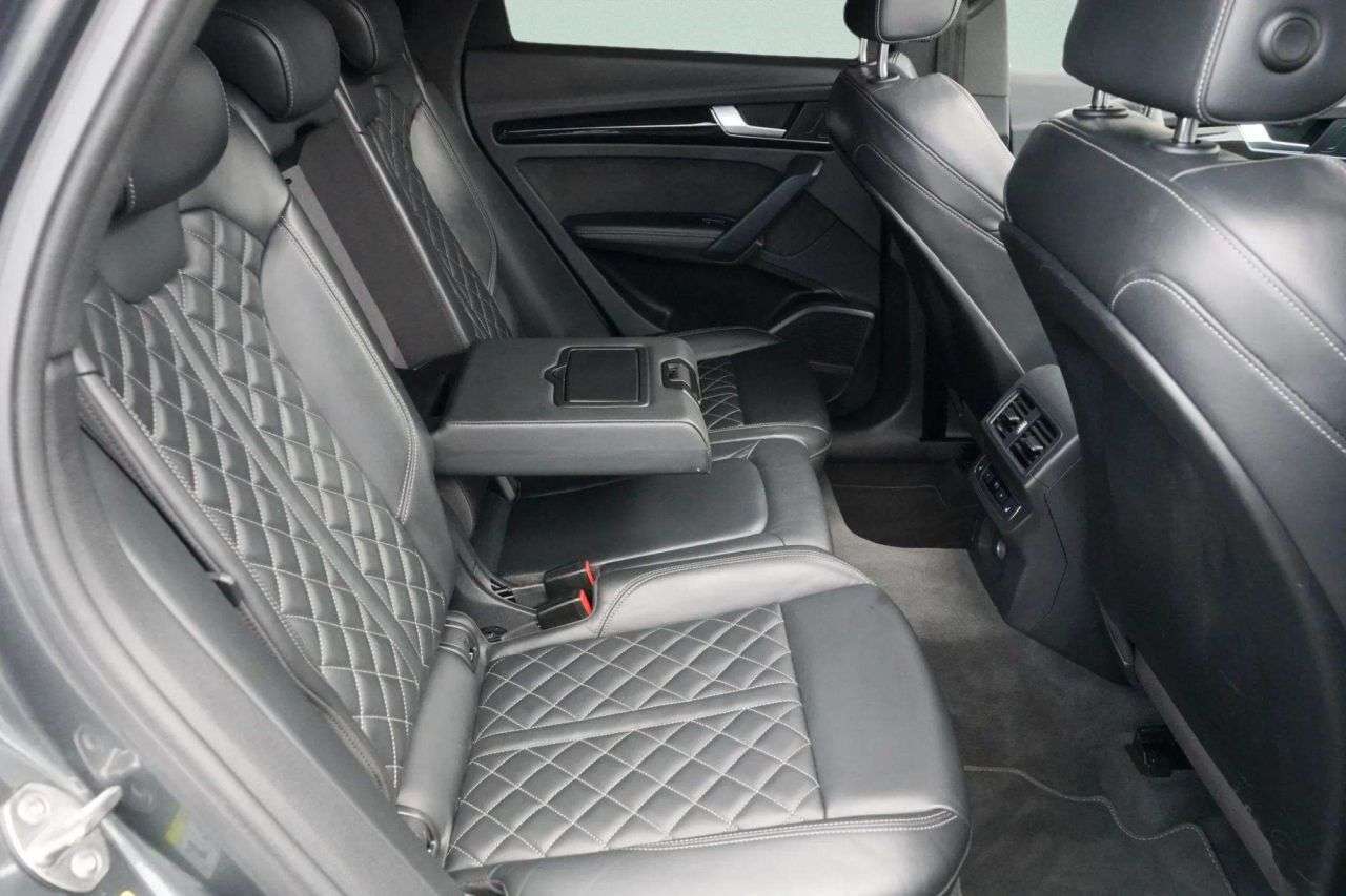 2021 AUDI SQ5 2021 AUDI SQ5
