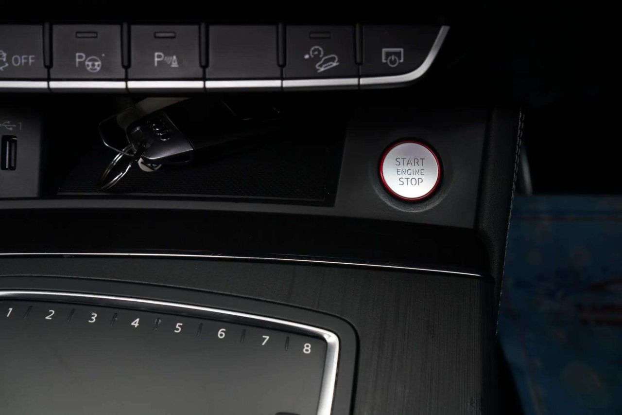2021 AUDI SQ5 2021 AUDI SQ5