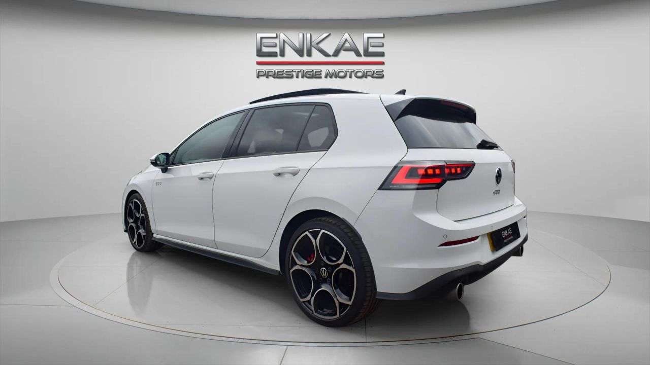 2024 VOLKSWAGEN GOLF 2024 VOLKSWAGEN GOLF