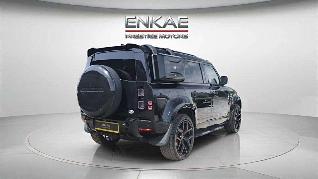 A 2023 LAND ROVER DEFENDER 3.0 D250 MHEV X-Dynamic SE SUV 5dr Diesel Auto 4WD Euro 6 (s/s) (250 ps) ME A 2023 LAND ROVER DEFENDER 3.0 D250 MHEV X-Dynamic SE SUV 5dr Diesel Auto 4WD Euro 6 (s/s) (250 ps) ME
