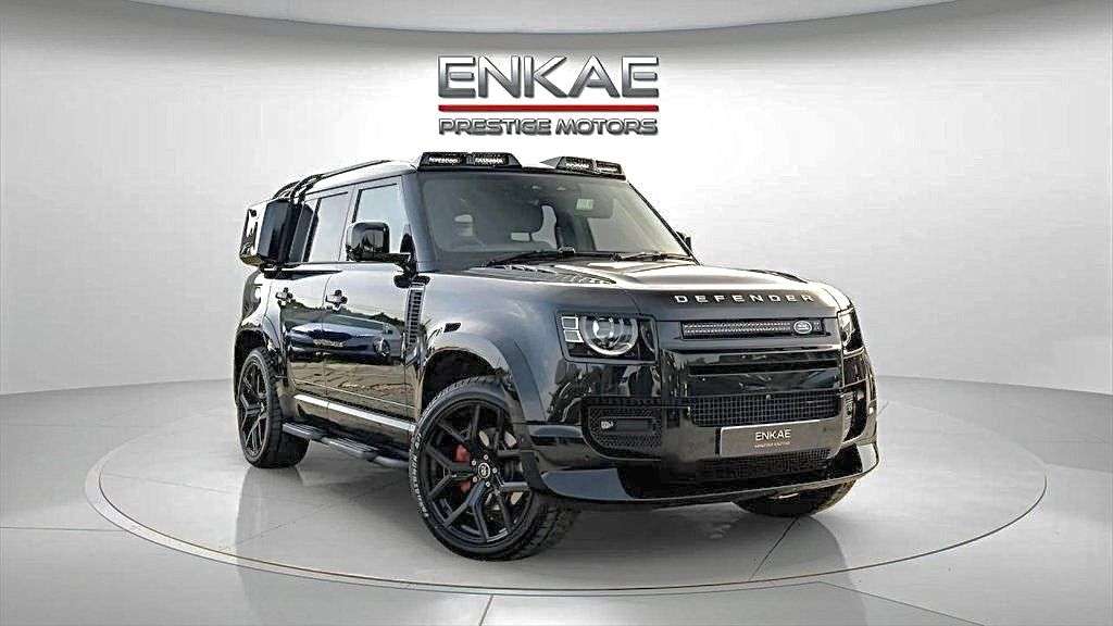 A 2023 LAND ROVER DEFENDER 3.0 D250 MHEV X-Dynamic SE SUV 5dr Diesel Auto 4WD Euro 6 (s/s) (250 ps) ME A 2023 LAND ROVER DEFENDER 3.0 D250 MHEV X-Dynamic SE SUV 5dr Diesel Auto 4WD Euro 6 (s/s) (250 ps) ME