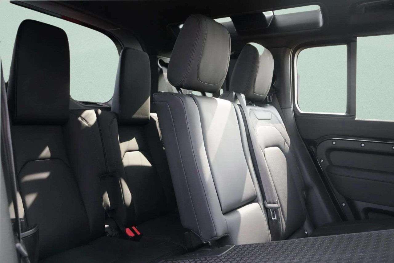 2023 LAND ROVER DEFENDER 2023 LAND ROVER DEFENDER