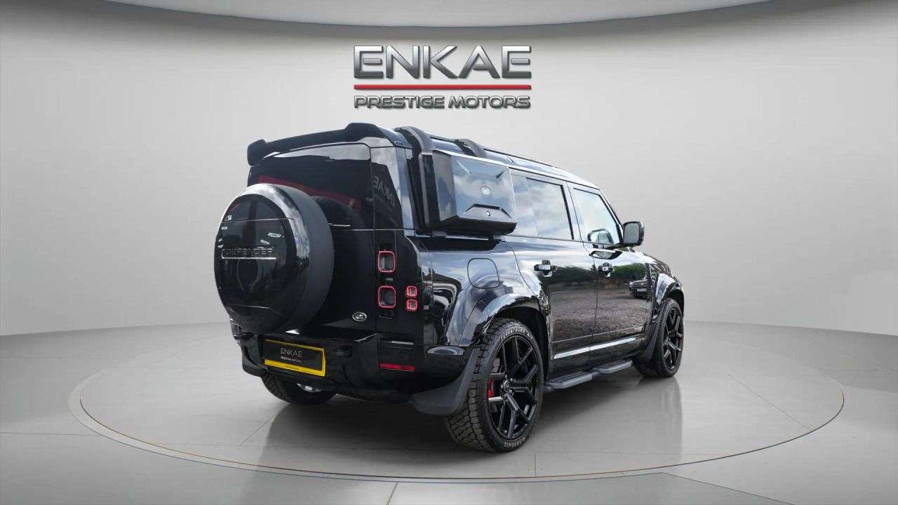 A 2023 LAND ROVER DEFENDER 3.0 D250 MHEV X-Dynamic SE SUV 5dr Diesel Auto 4WD Euro 6 (s/s) (250 ps) ME A 2023 LAND ROVER DEFENDER 3.0 D250 MHEV X-Dynamic SE SUV 5dr Diesel Auto 4WD Euro 6 (s/s) (250 ps) ME